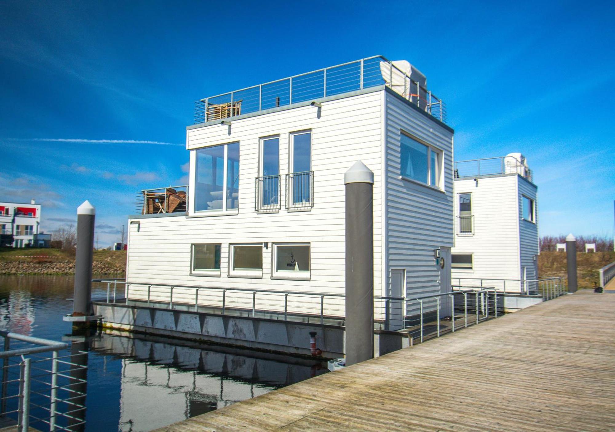 Schwimmendes Haus - An Bord Zwei Olpenitz Exterior foto